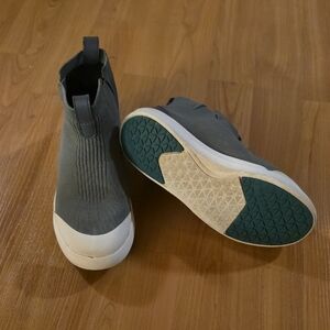 Kids VESSI Gray High-Top Sneakers with White Soles